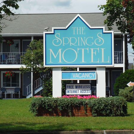 The Springs Motel Saratoga Springs Exteriér fotografie